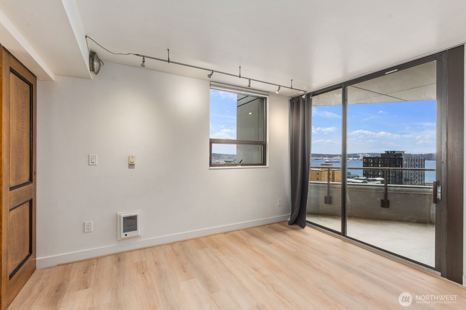 2621 2nd Avenue Seattle WA 98121