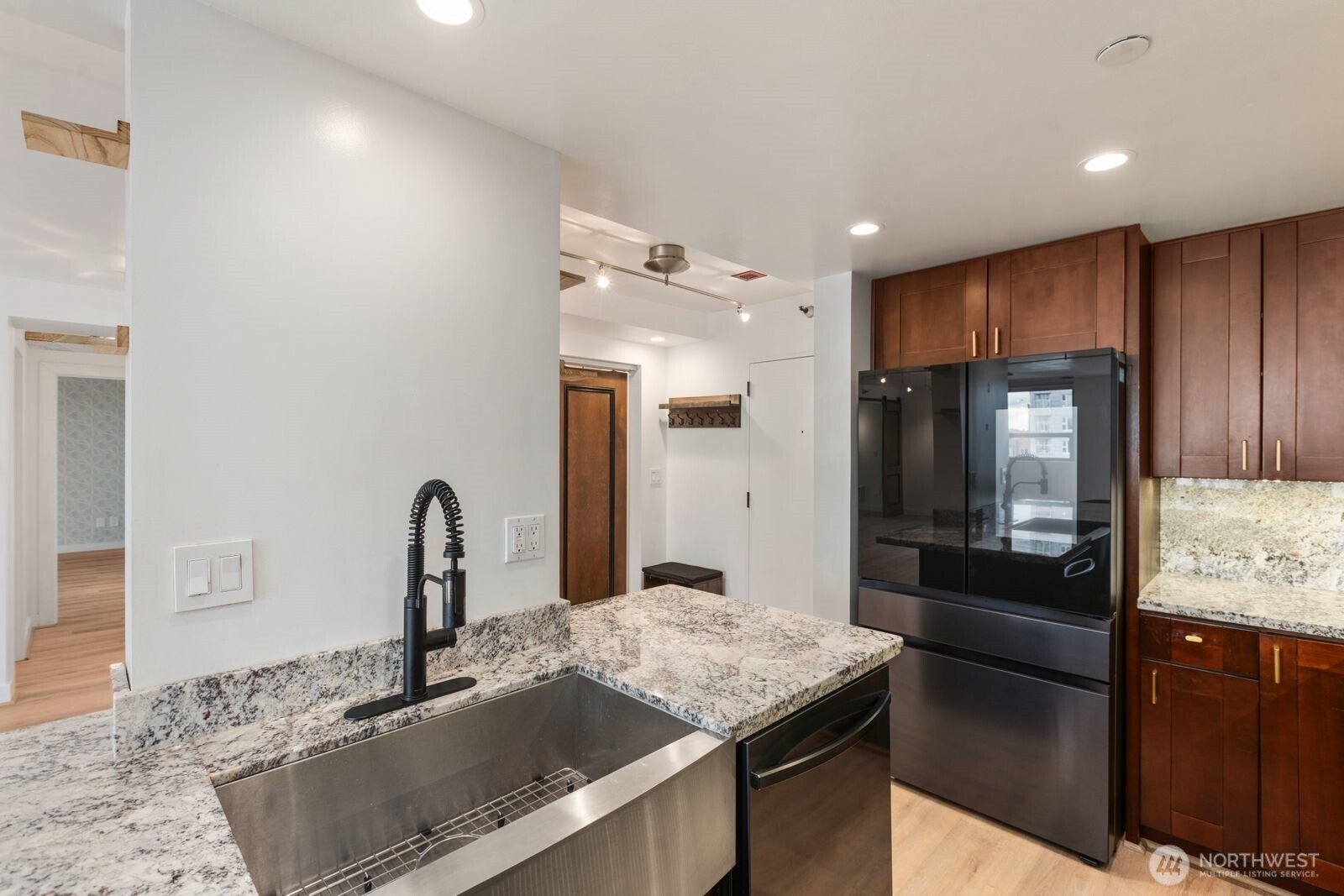 2621 2nd Avenue Seattle WA 98121