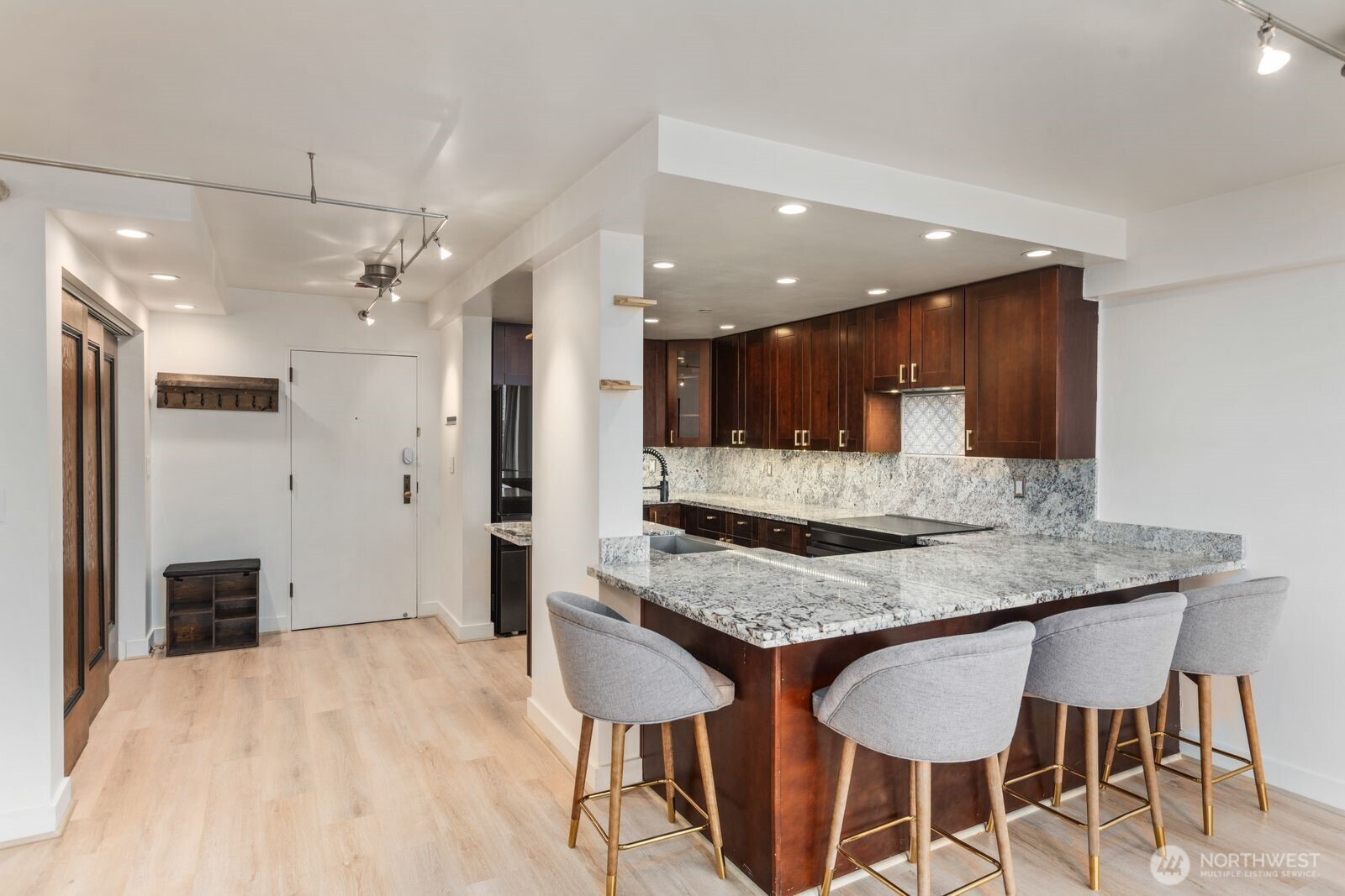 2621 2nd Avenue Seattle WA 98121