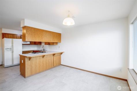 808 13th Street SE Puyallup WA 98372