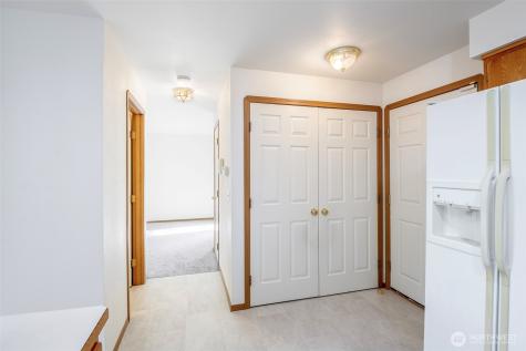 808 13th Street SE Puyallup WA 98372