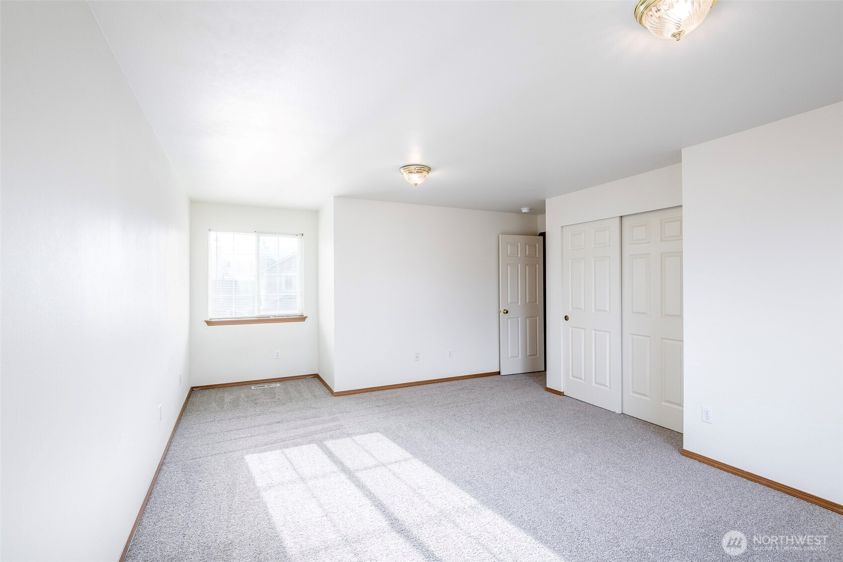 808 13th Street SE Puyallup WA 98372