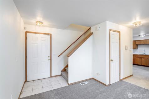 808 13th Street SE Puyallup WA 98372