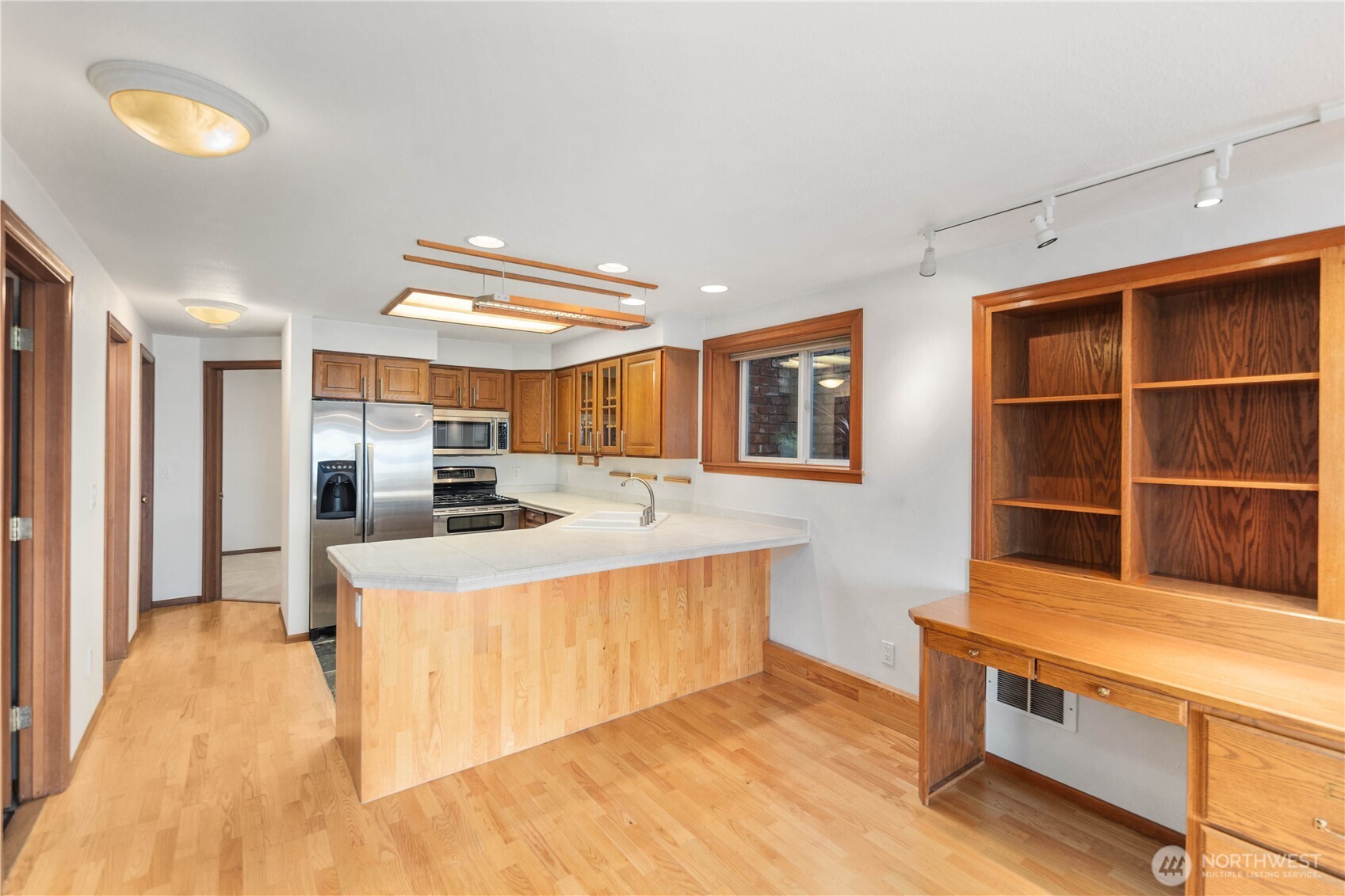 1930 Grand Avenue Everett WA 98201