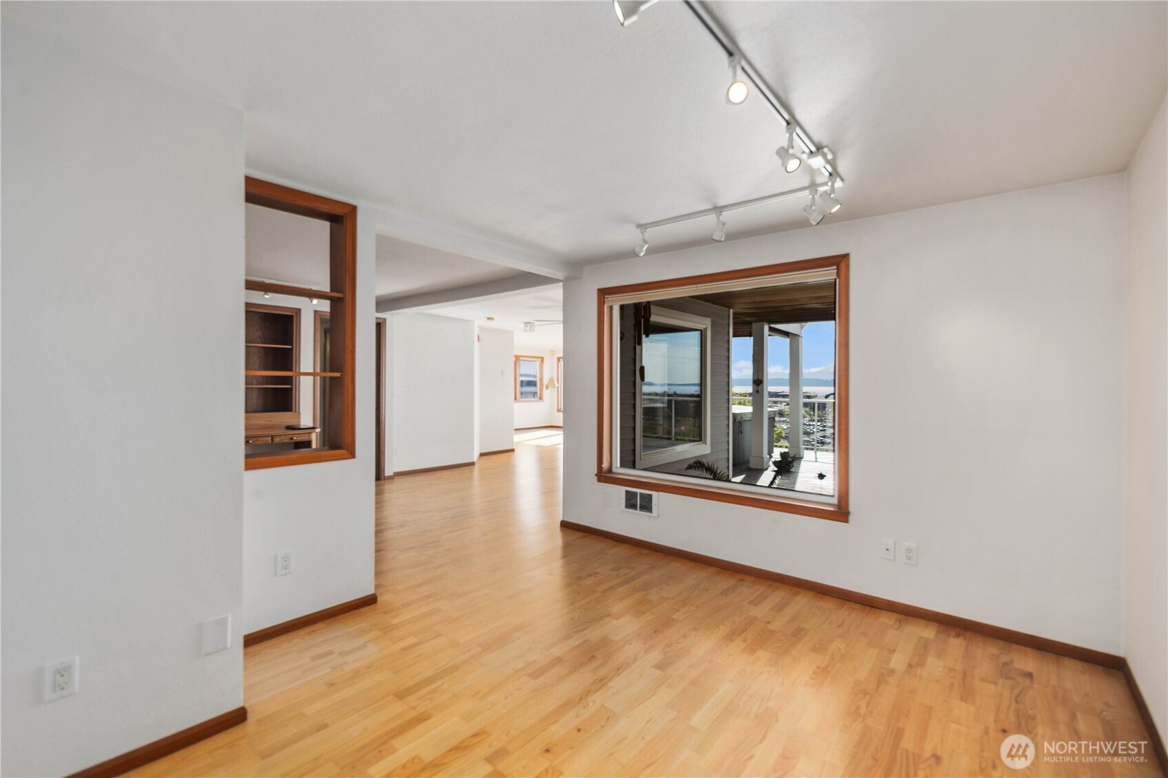 1930 Grand Avenue Everett WA 98201