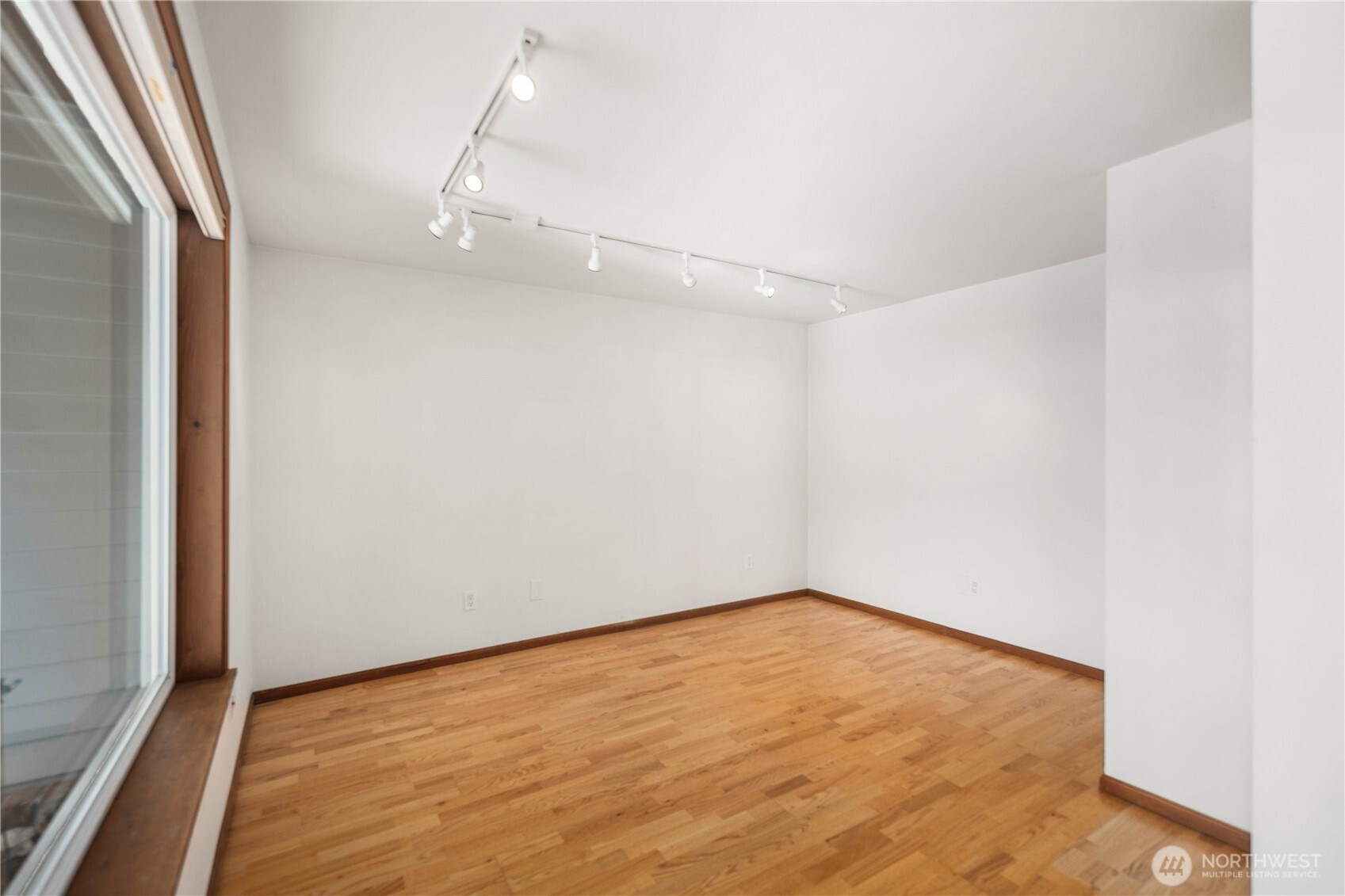 1930 Grand Avenue Everett WA 98201