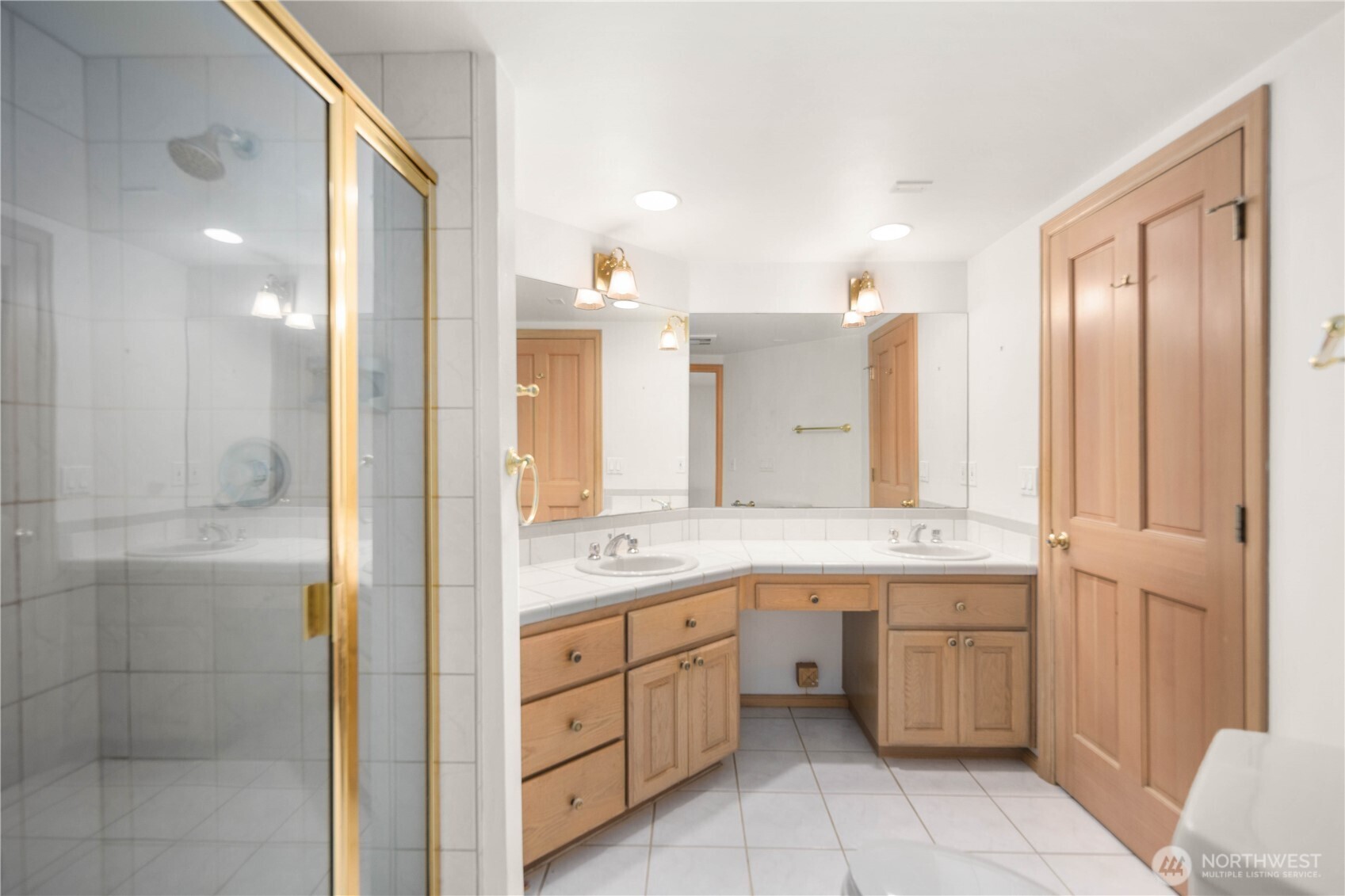 1930 Grand Avenue Everett WA 98201