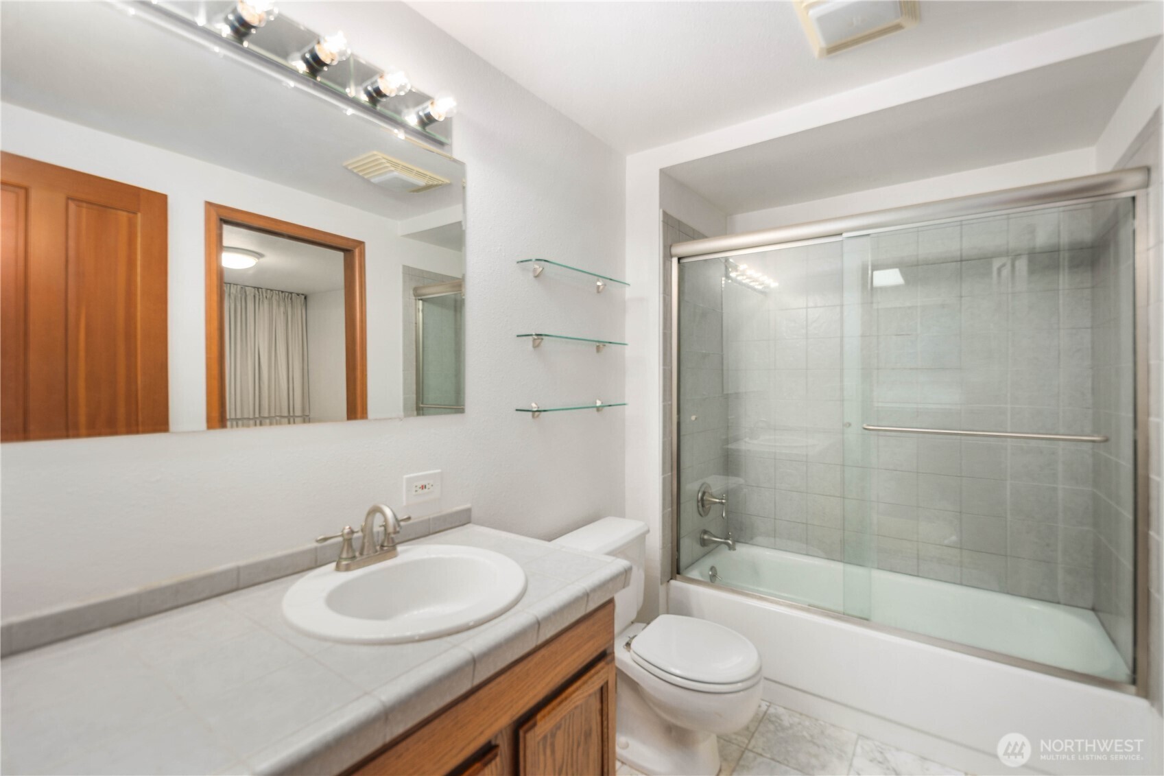 1930 Grand Avenue Everett WA 98201