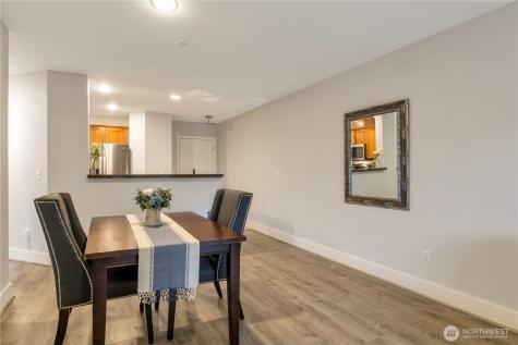 123 Queen Anne N Seattle WA 98109