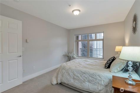123 Queen Anne N Seattle WA 98109