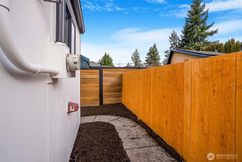 7934 20th Avenue SW Seattle WA 98106