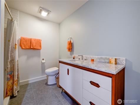 910 Lenora Street Seattle WA 98121