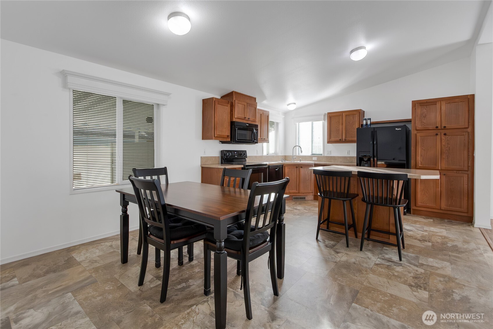 10022 191st Street E Puyallup WA 98375