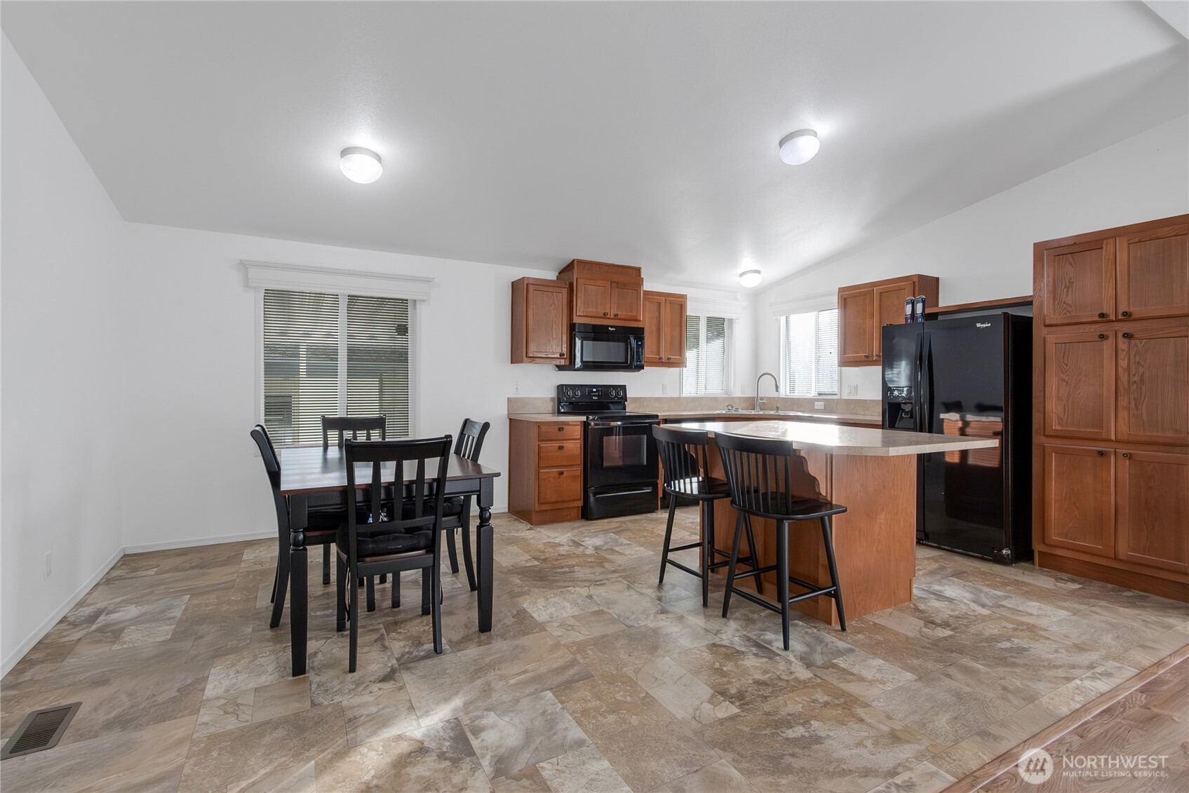 10022 191st Street E Puyallup WA 98375