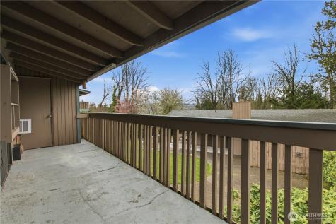 13704 37th Avenue S Tukwila WA 98168
