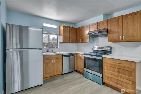 13704 37th Avenue S Tukwila WA 98168