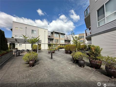 225 Logan Avenue S Renton WA 98057