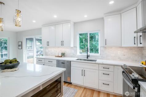 12646 NE 80th Street Kirkland WA 98033