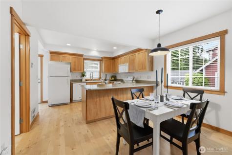 1368 Stonecress Lane NE Bainbridge Island WA 98110