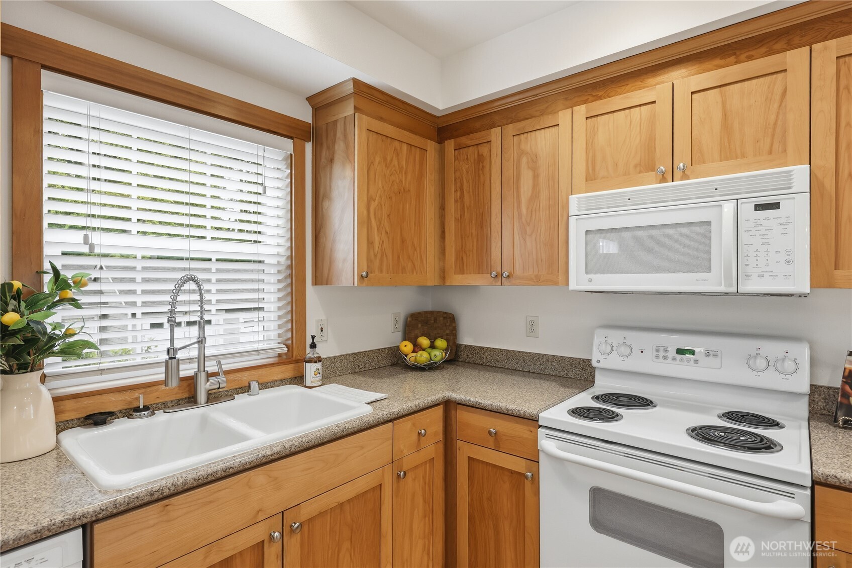 1368 Stonecress Lane NE Bainbridge Island WA 98110