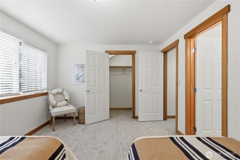 1368 Stonecress Lane NE Bainbridge Island WA 98110
