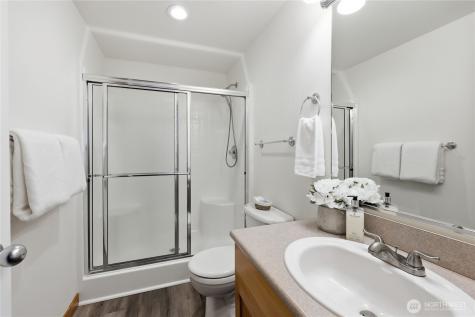 1368 Stonecress Lane NE Bainbridge Island WA 98110