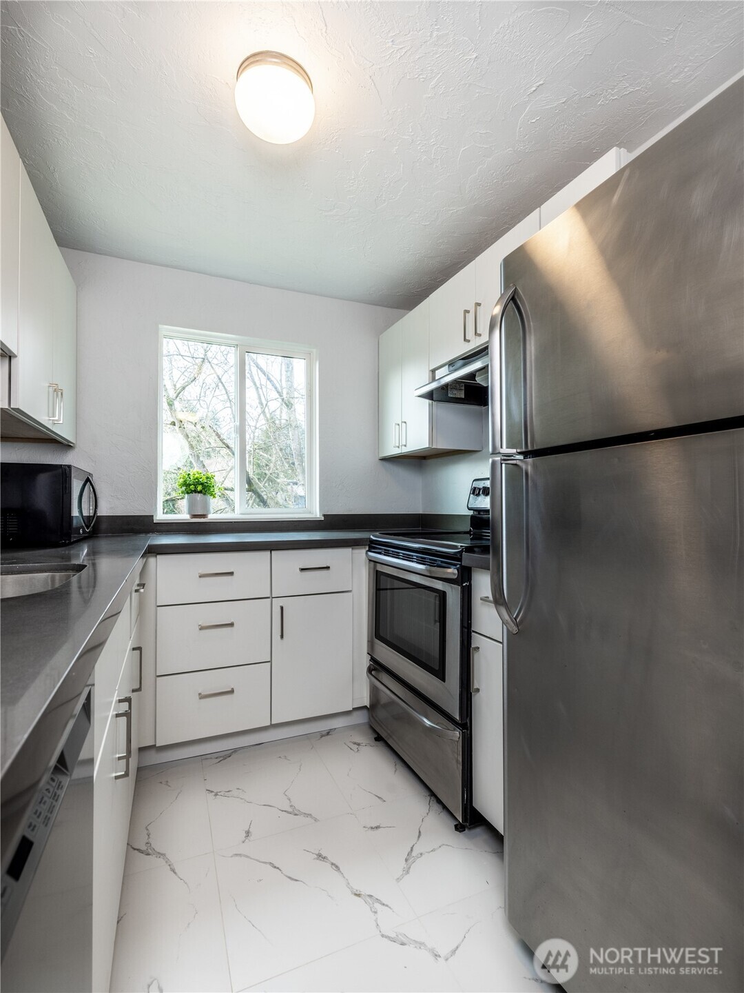 2100 N 106th Seattle WA 98133