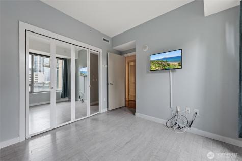 900 Lenora Street Seattle WA 98121