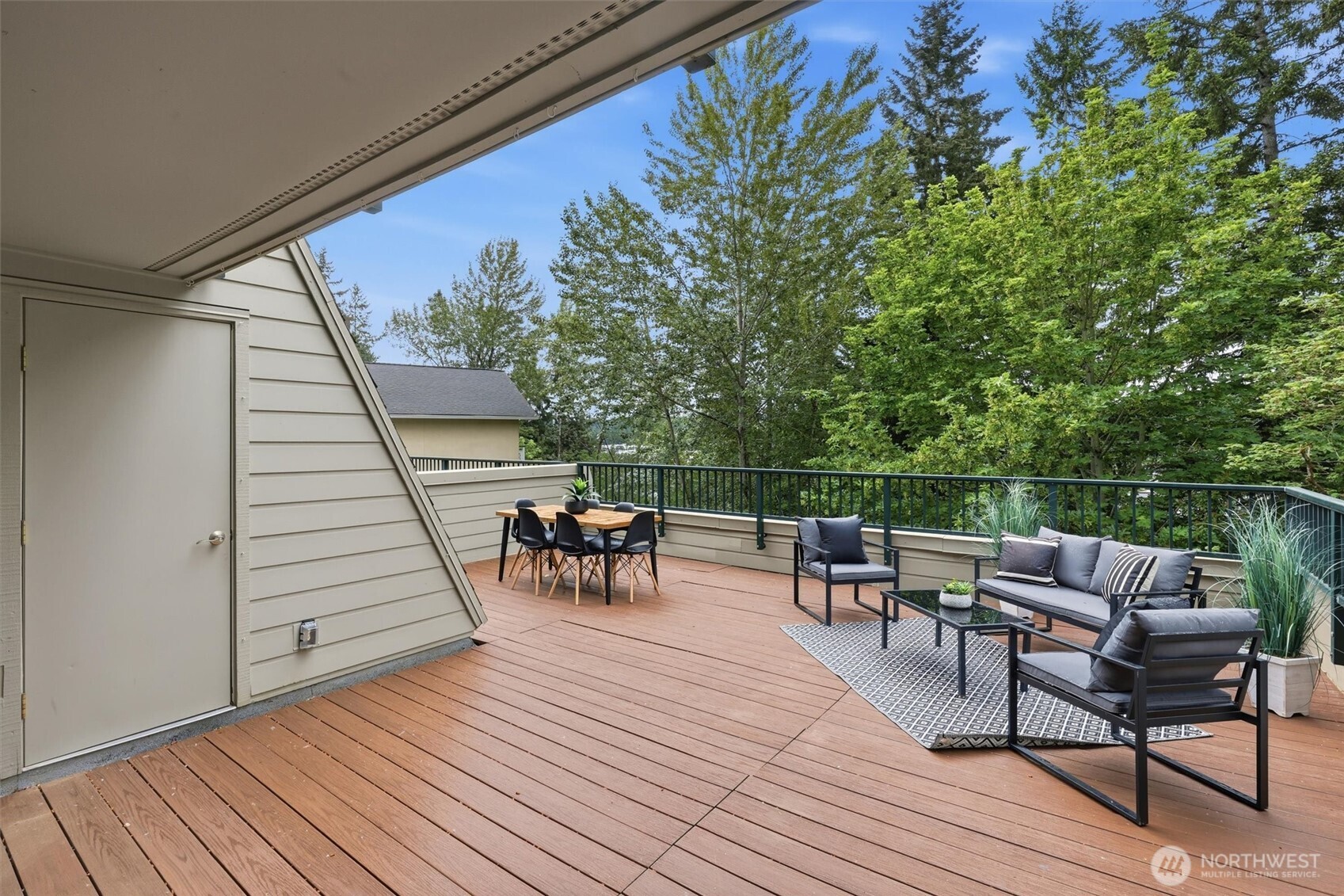 8851 166th Avenue NE Redmond WA 98052