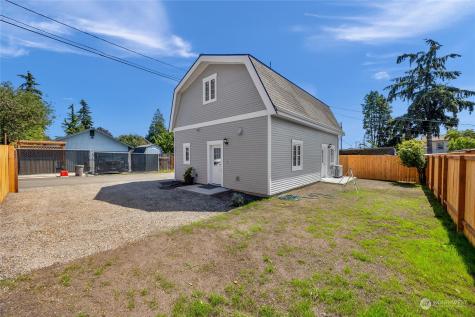 2405 State Everett WA 98201