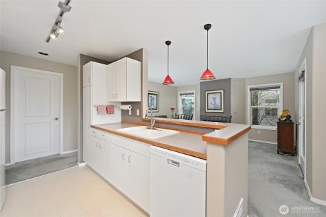 3435 California Avenue SW Seattle WA 98116