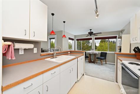 3435 California Avenue SW Seattle WA 98116