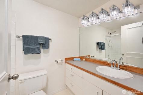 3435 California Avenue SW Seattle WA 98116