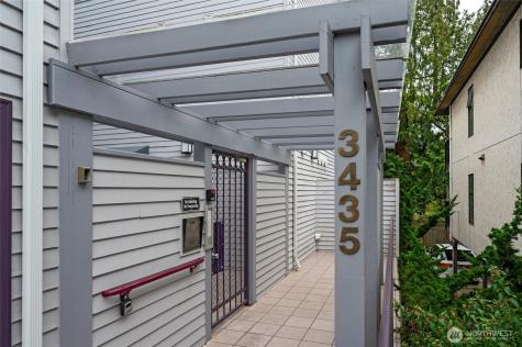 3435 California Avenue SW Seattle WA 98116