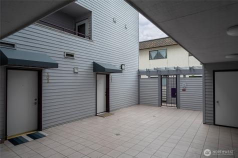 3435 California Avenue SW Seattle WA 98116