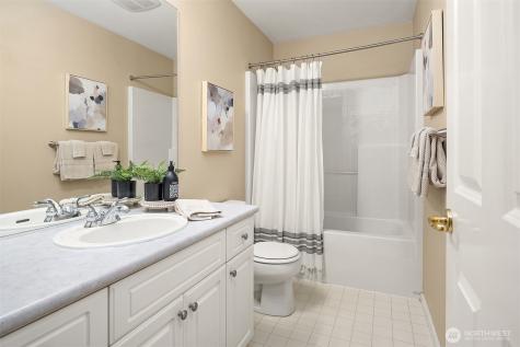 1805 134th Avenue SE Bellevue WA 98005