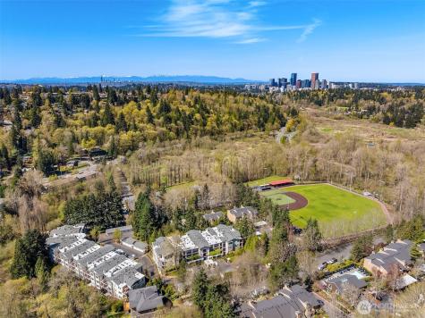 1805 134th Avenue SE Bellevue WA 98005