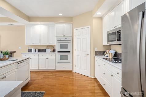 1805 134th Avenue SE Bellevue WA 98005