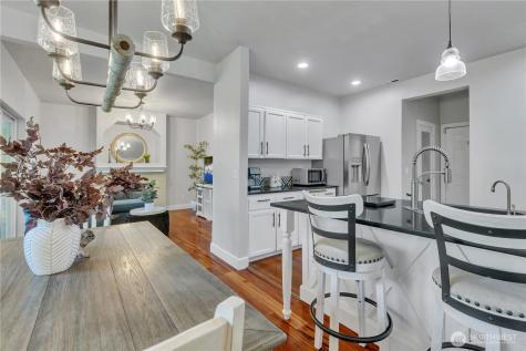 4933 Diana Court SE Auburn WA 98092
