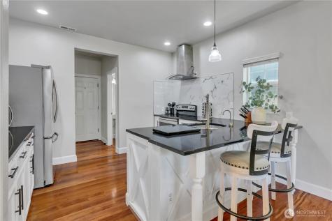 4933 Diana Court SE Auburn WA 98092
