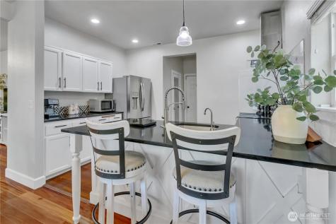 4933 Diana Court SE Auburn WA 98092