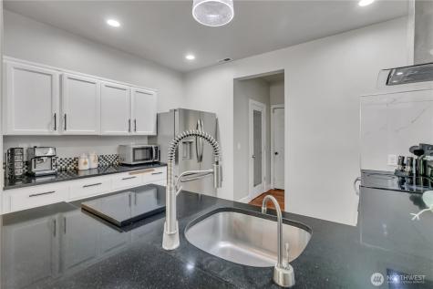 4933 Diana Court SE Auburn WA 98092