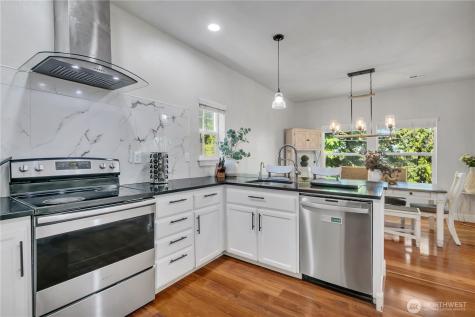 4933 Diana Court SE Auburn WA 98092