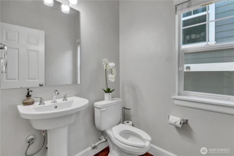 4933 Diana Court SE Auburn WA 98092