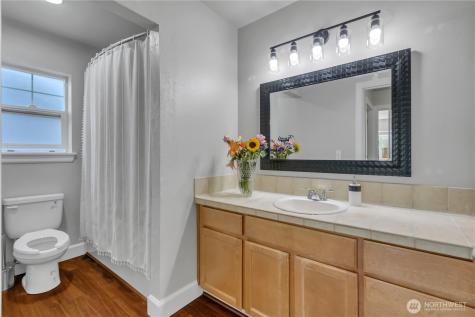 4933 Diana Court SE Auburn WA 98092