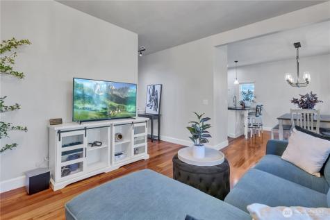 4933 Diana Court SE Auburn WA 98092