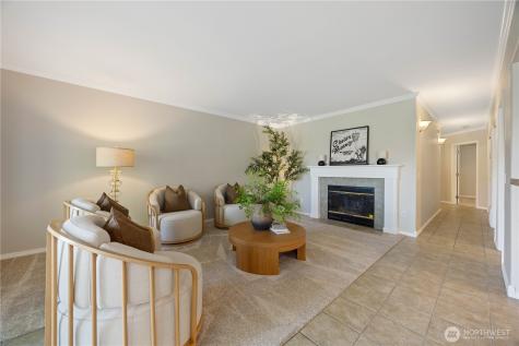 2307 W Woodin Avenue Chelan WA 98816