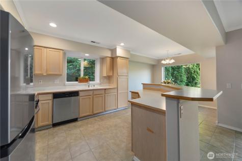 2307 W Woodin Avenue Chelan WA 98816