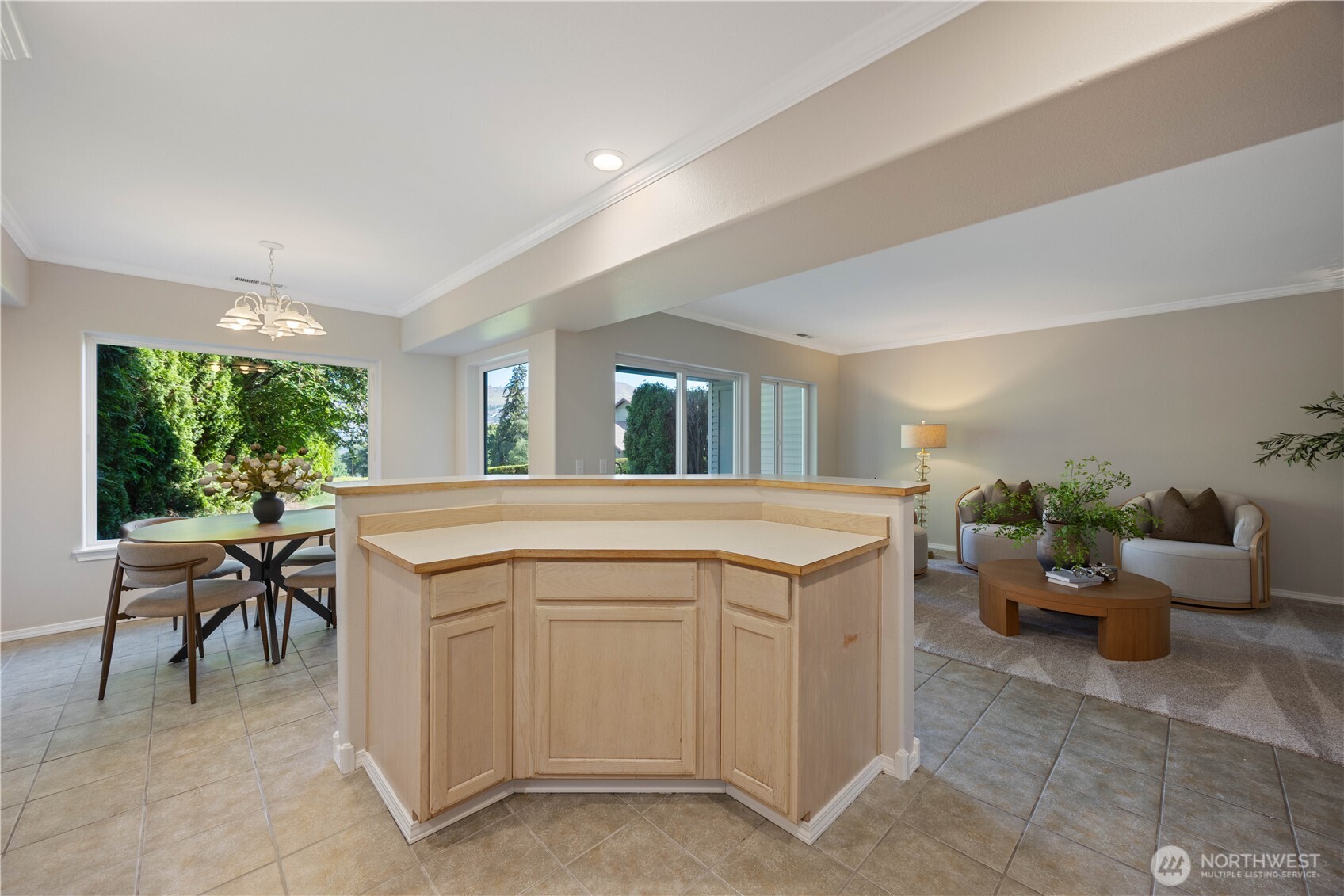 2307 W Woodin Avenue Chelan WA 98816