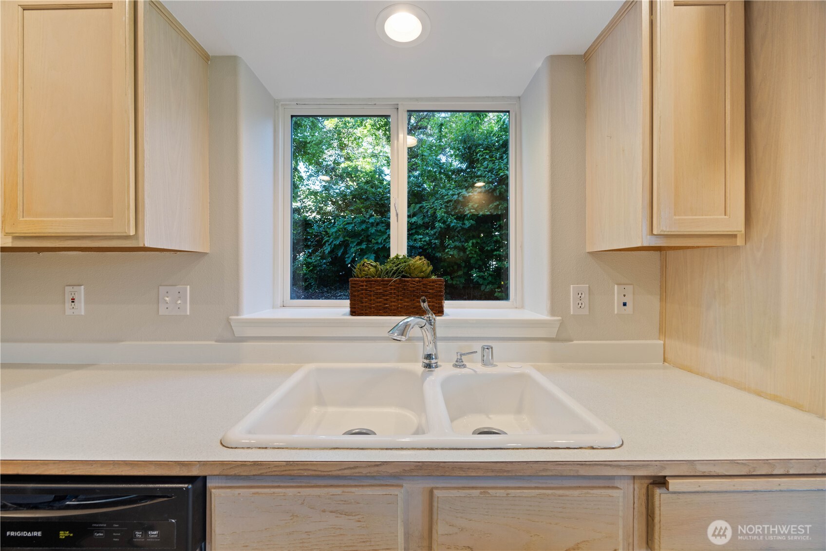 2307 W Woodin Avenue Chelan WA 98816